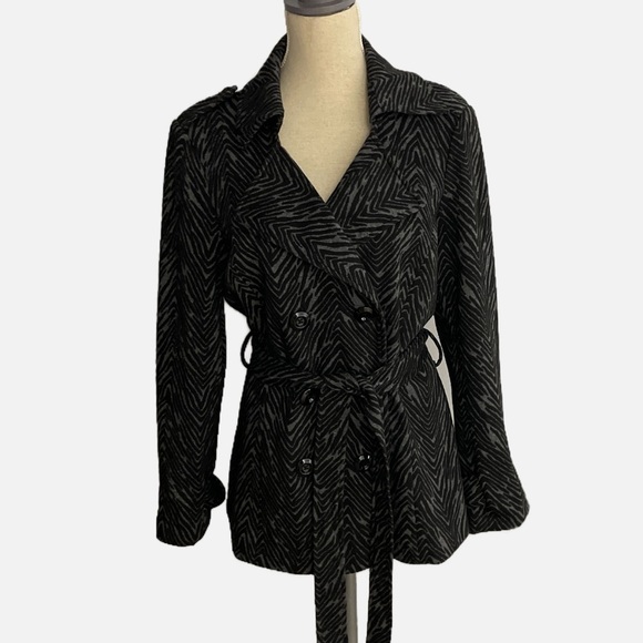 Sandro Sportswear Jacket Size Large Animal Print Zebra Black Grey Belted Lined - Picture 1 of 9